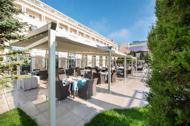 Corradi Arredi per Esterno - Showroom Milano