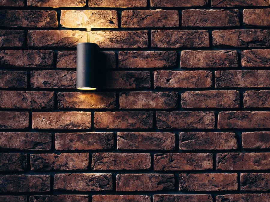 decorare pareti con luci