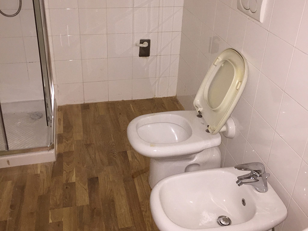 bagno-Stato-di-fatto Ristrutturazione a Milano e Provincia come era prima