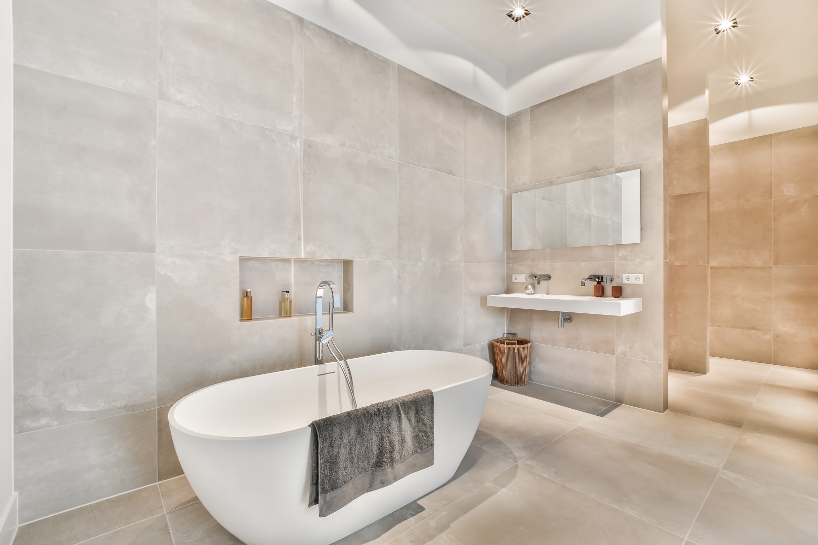 Arredare un bagno con nicchia