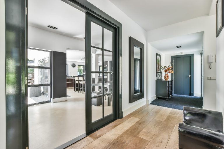 Come sceglie le porte interne ed abbinarle con lo stile della casa